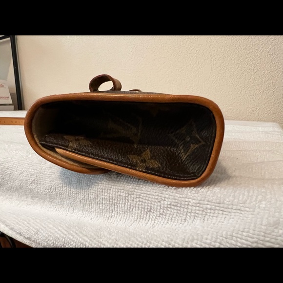 Pre-owned Louis Vuitton Florentine Pochette Monogram Canvas - Picture 16 of 16